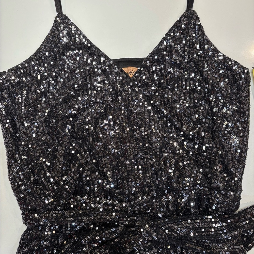 Elegant Black Sequin Jumpsuit with Belt